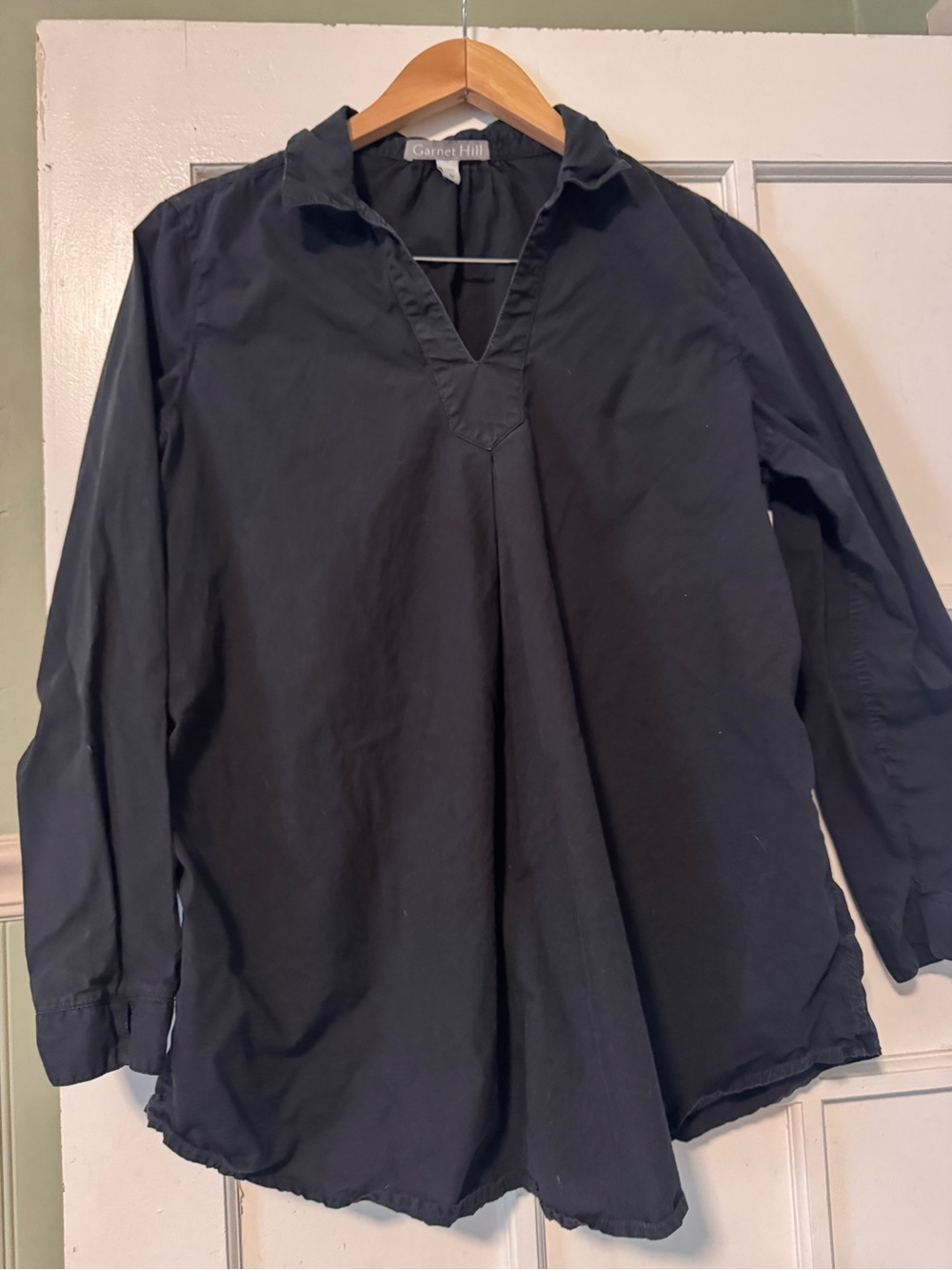 Garnet Hill Black V-Neck Long-Sleeve Tunic Shirt